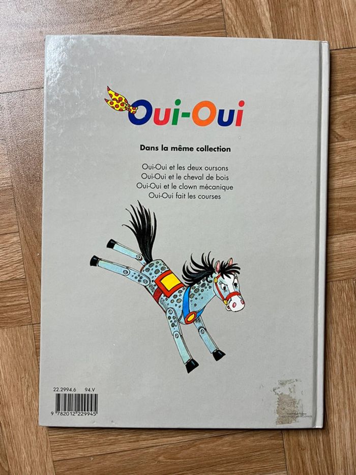 Livre Oui-Oui et le cheval de bois - photo numéro 2