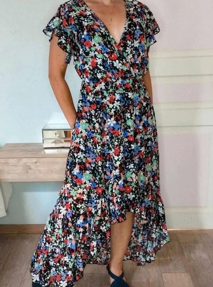 Robe  asymétrique longue  - Fleurie  -  L'Olive  Verte -  S/M -  Comme  Neuve