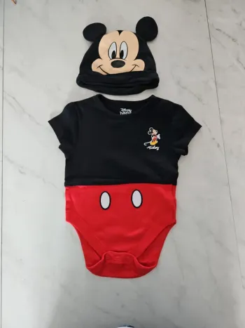 Body + bonnet mickey