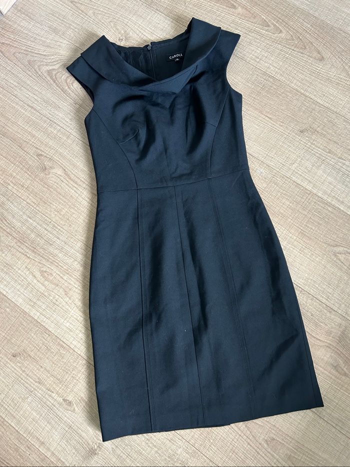 Robe noire sans manches Caroll taille 36 jamais portée - photo numéro 7