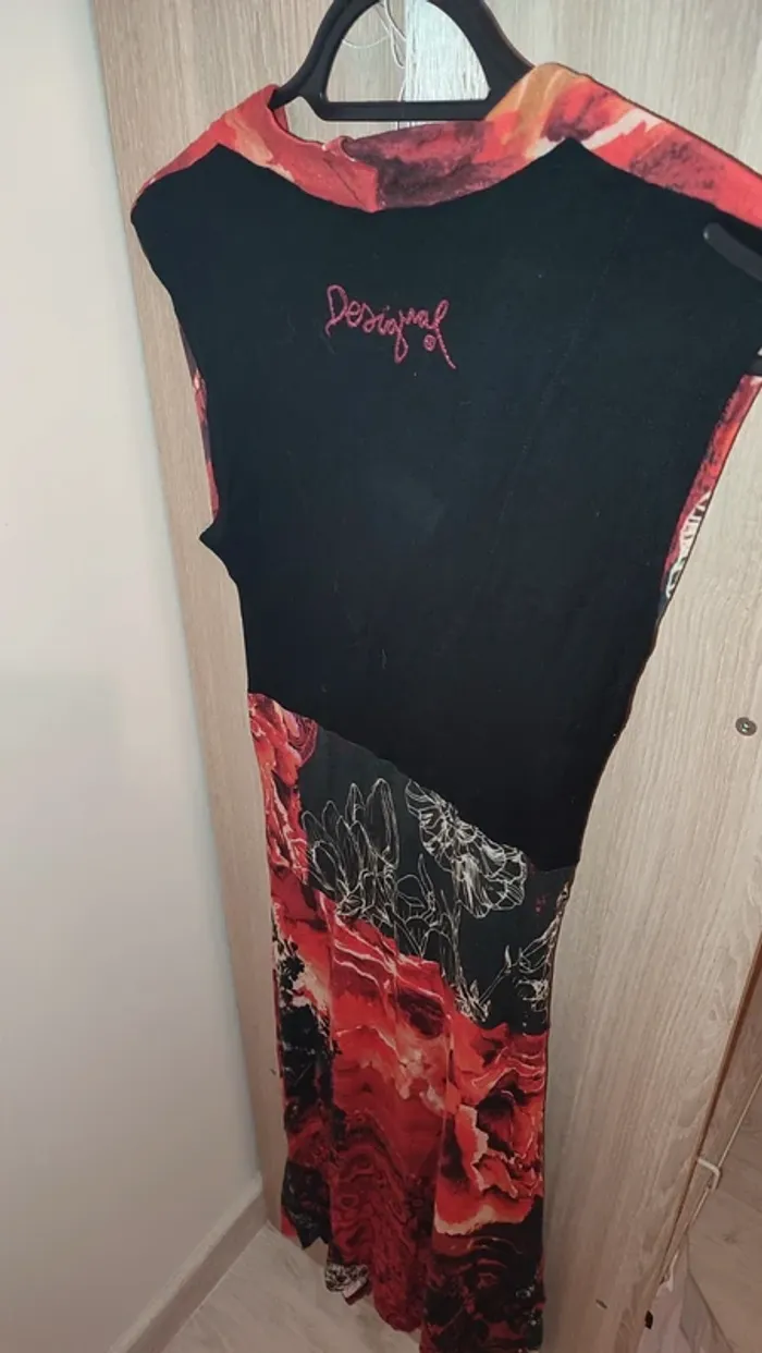 Robe Desigual taille XS/S - photo numéro 2
