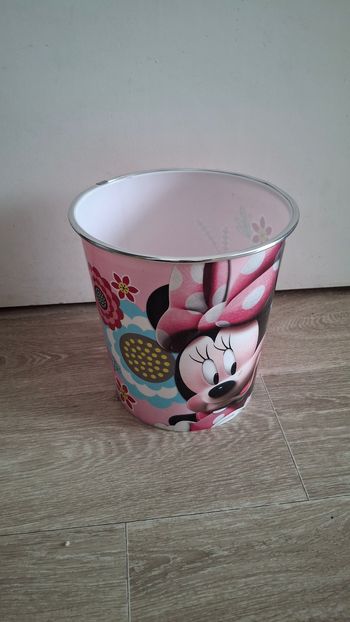 Poubelle minnie