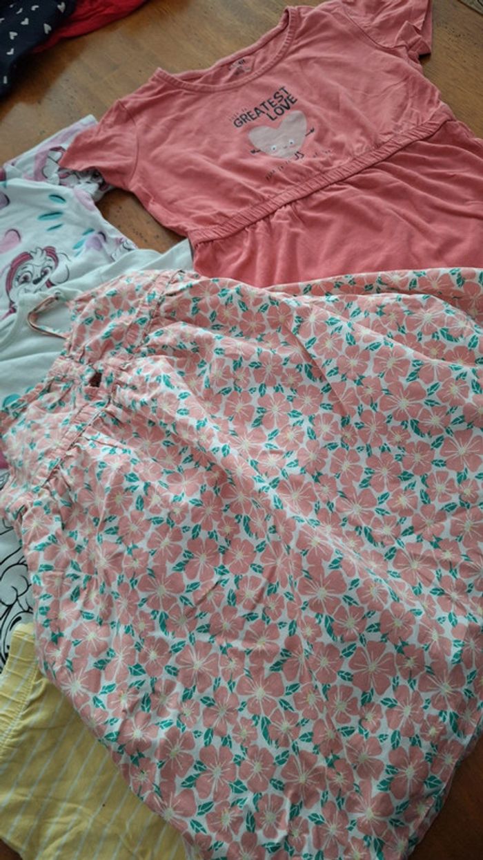 Lot 3 taille 5 ans - photo numéro 3