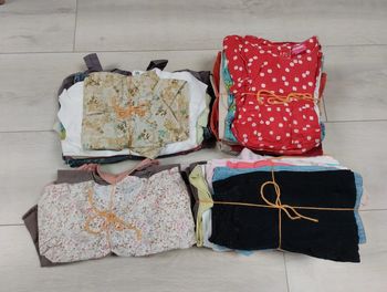 Lot vêtements fille 12, 18 et 24 mois