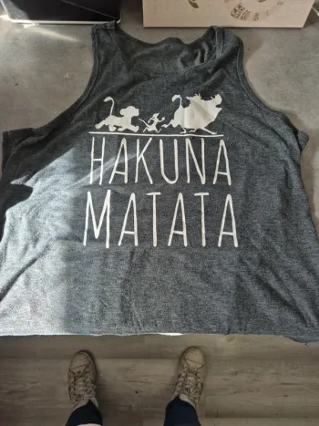 Débardeur hakuna matata