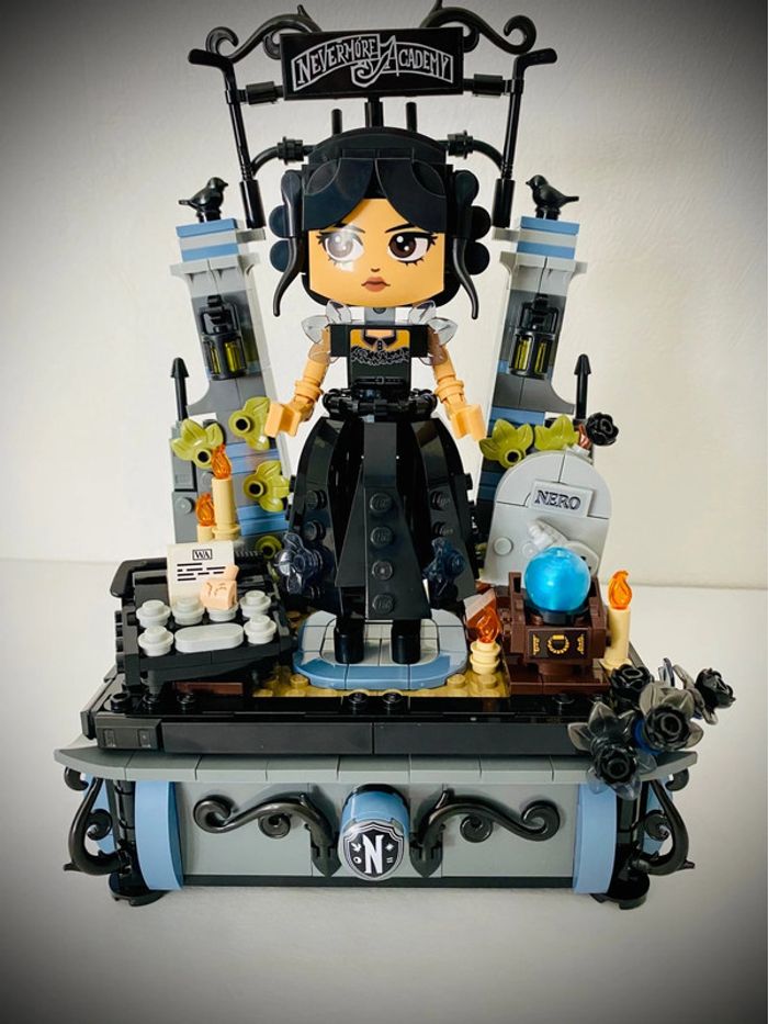 LEGO The LEGO Movie 2 - 76780 - La Figurine De Mercredi Addams - Complet avec Boîte et Notice - photo numéro 5