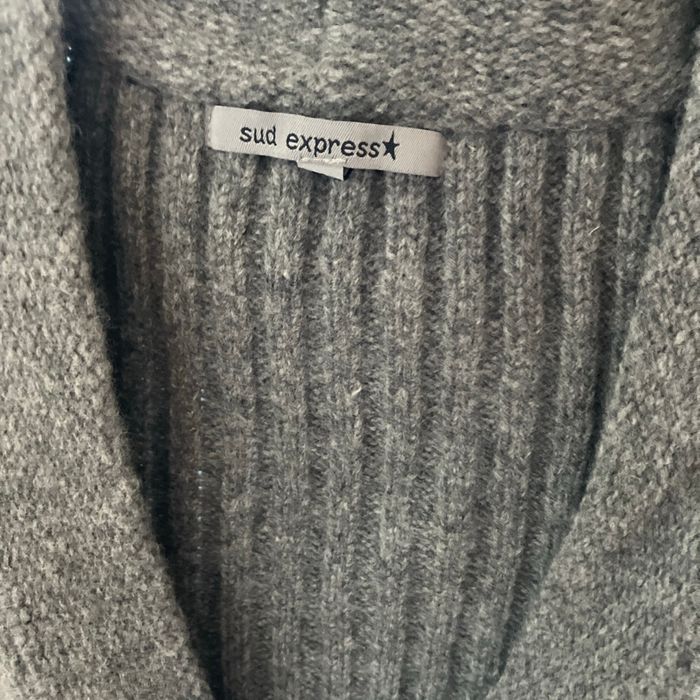 Gilet gris - photo numéro 2