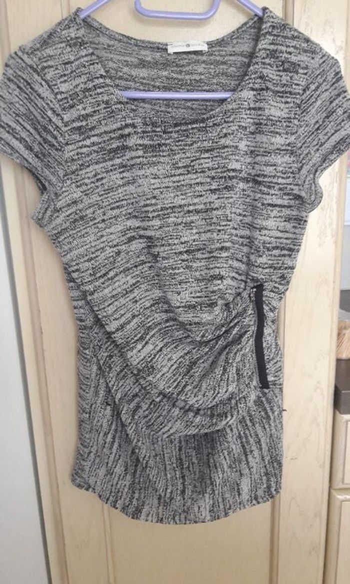 Haut gris