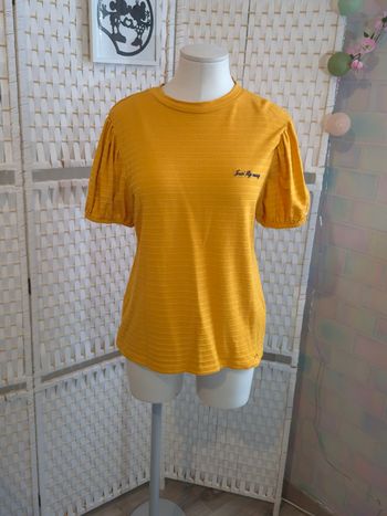 Joli T-shirt jaune moutarde texturé  manches bouffantes Creeks femme TM / 38