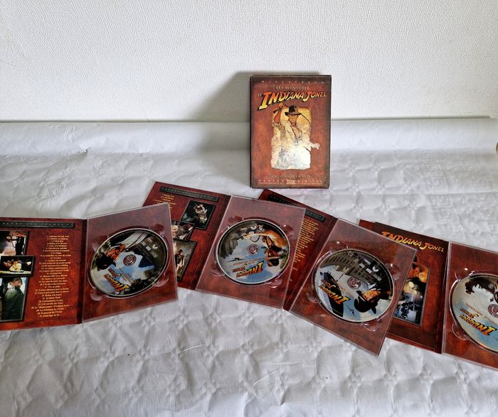 Coffret dvd  , trilogie  , Saga , Indiana Jones - photo numéro 4
