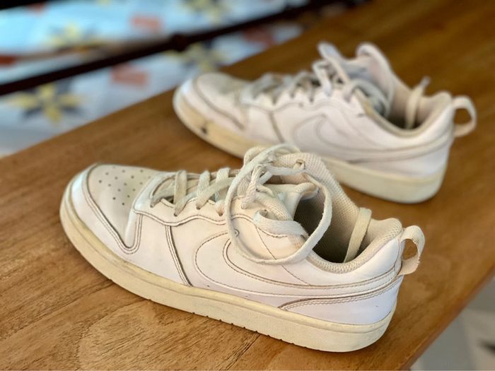 Baskets cuir blanches Nike Court Borough Low2, 37 1/2 - photo numéro 4