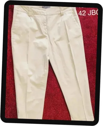 Chino femme T/ 42 JBC