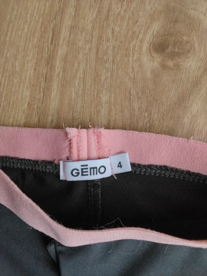 Legging de sport Gémo 4 ans neuf - photo numéro 4