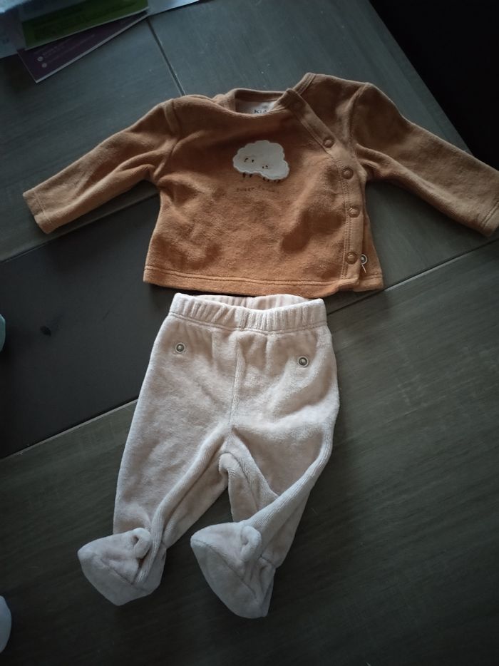 3 Pyjamas naissance - photo numéro 3