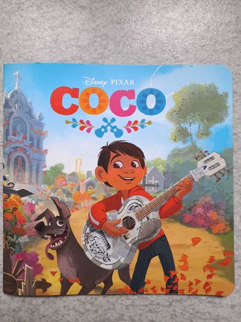 Livre souple " COCO " / " Disney Pixar "