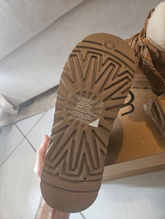 Ugg Lownel taille 44 neuves - photo numéro 5