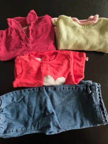 Lot vêtements fille automne hiver 12 mois