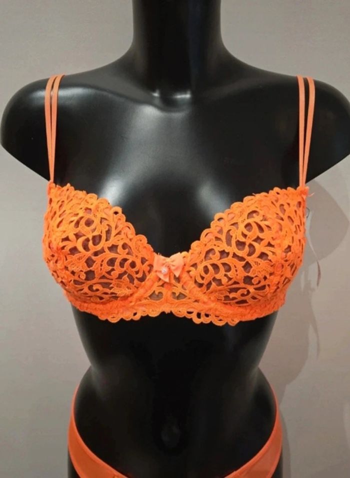 Ensemble Valege tailles 85D 100F 110F 90G 95G 105G - photo numéro 2