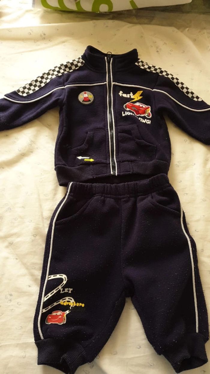 Ensemble Disney pixar taille 6 mois - photo numéro 2