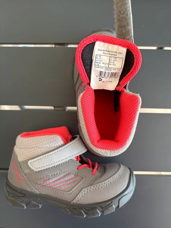 Chaussures de randonnée Quechua fille taille 24