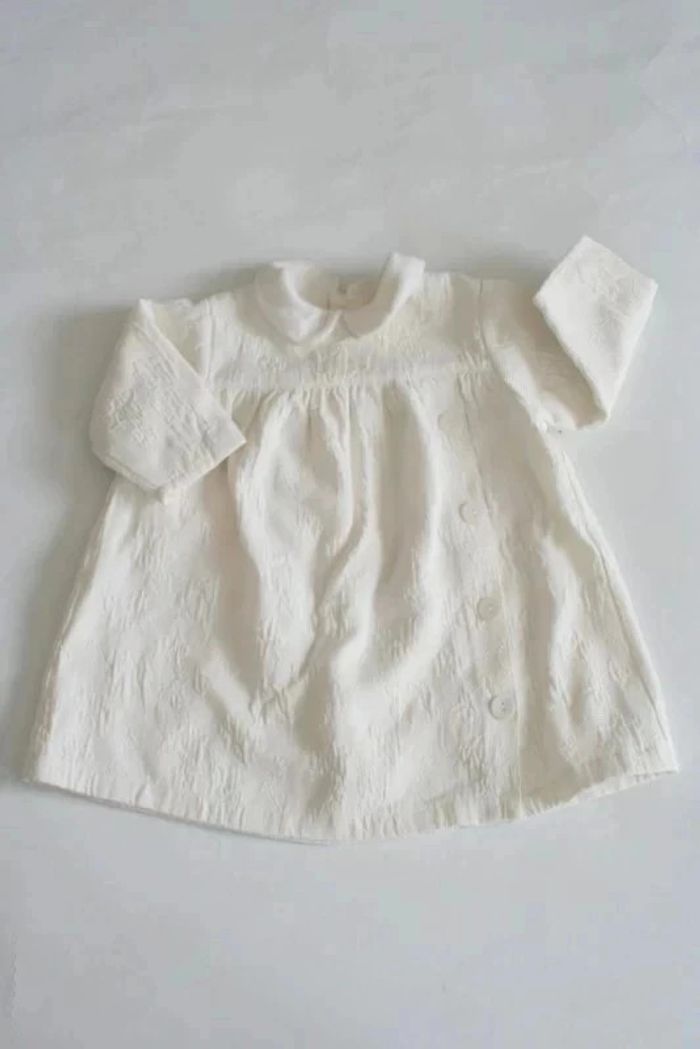 Robe blanc cassé épaisse Miniman 12m