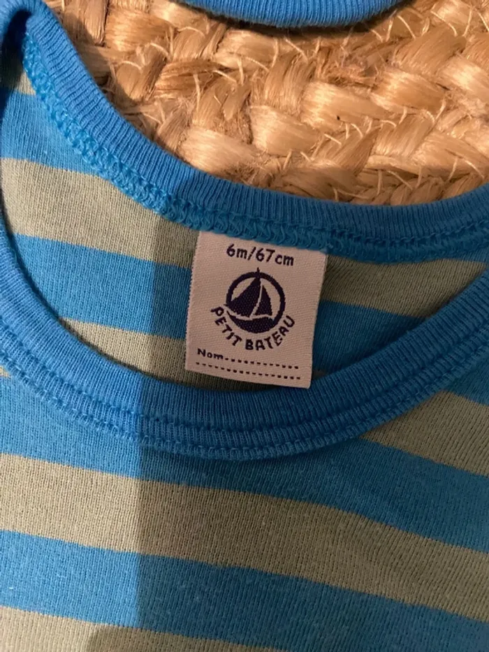 Barboteuse/body et son bonnet taille 6 mois - photo numéro 4