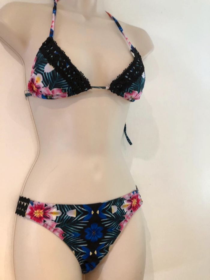 Maillot de bain taille 36 noir et multicolore broderie 2 pièces - photo numéro 17