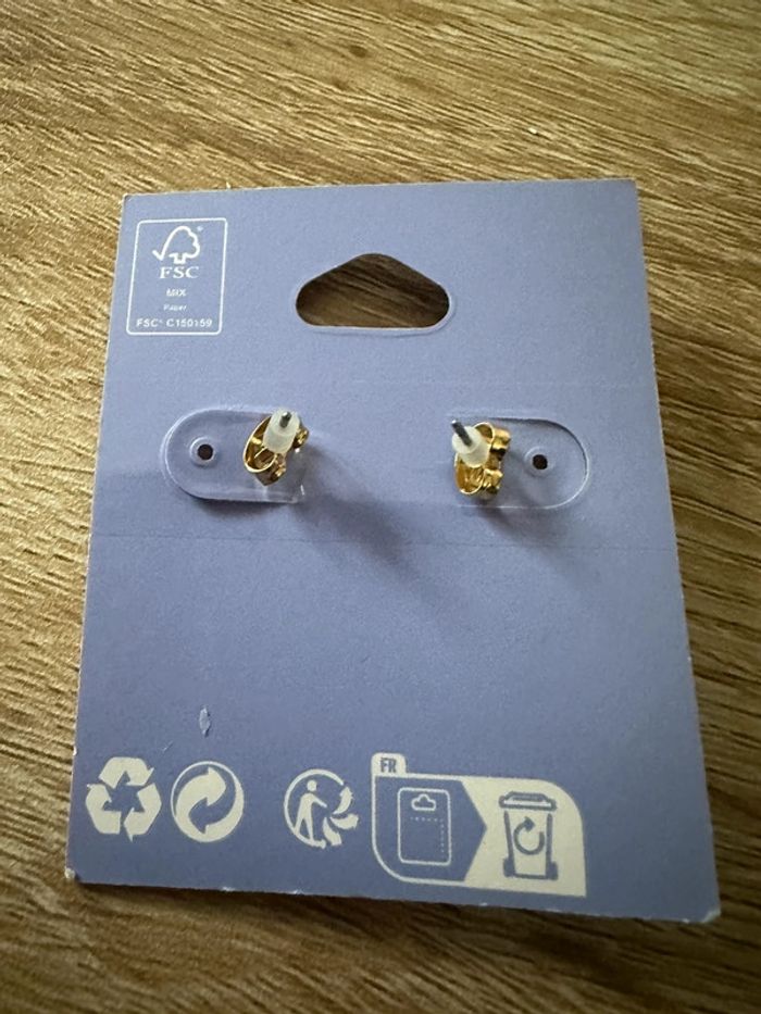 Paire de boucles d’oreilles feuilles - photo numéro 3