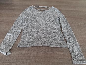 Pull ajouré au dos taille XS