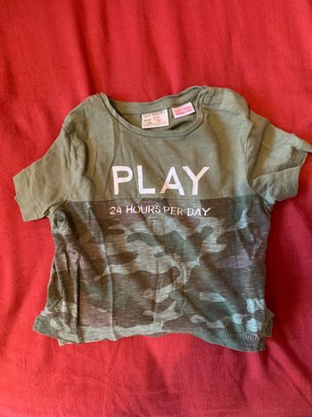 Tee-shirt  manches courtes  taille 6 mois Zara