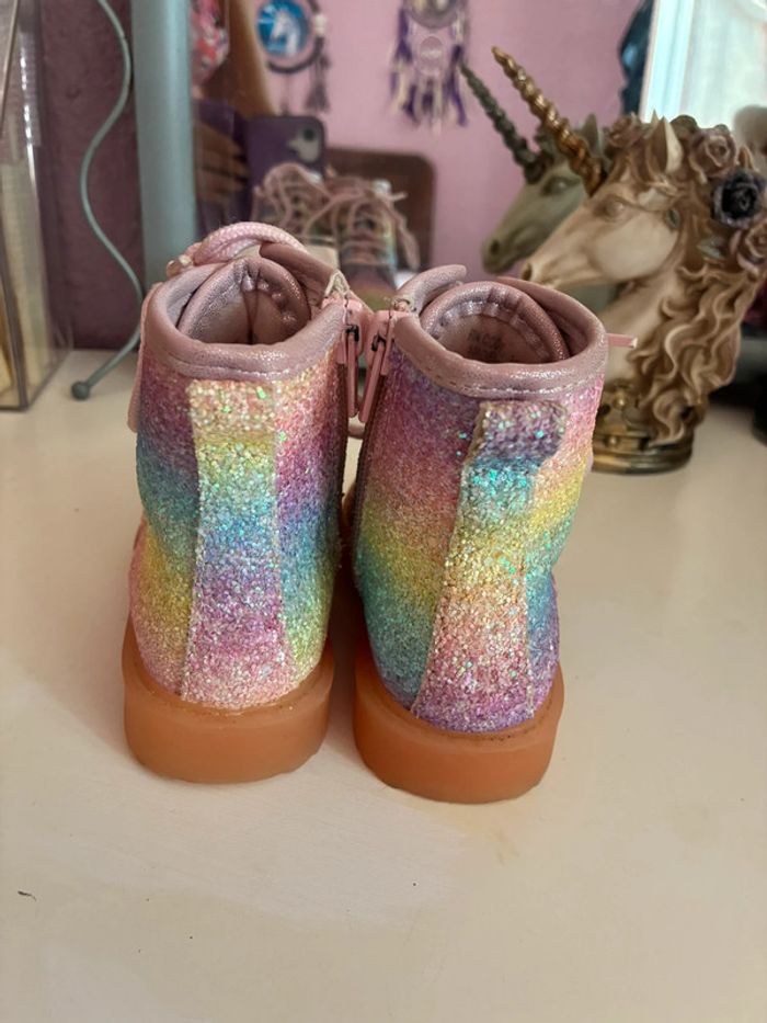 Bottes arc-en-ciel à paillettes , taille 22, Primark. - photo numéro 9