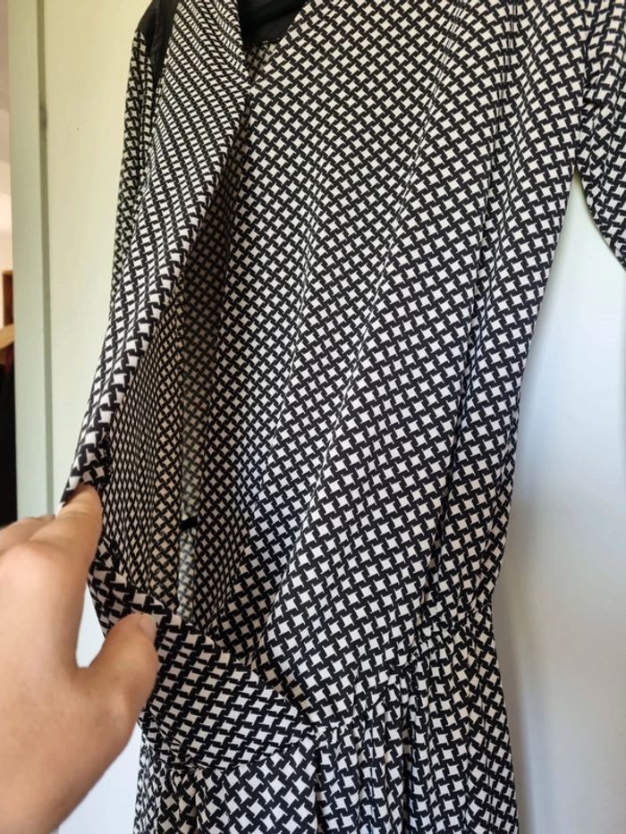 Robe de maternité manche trois quart, noire et blanche, Kiabi. Taille 38/40. NEUF - photo numéro 6