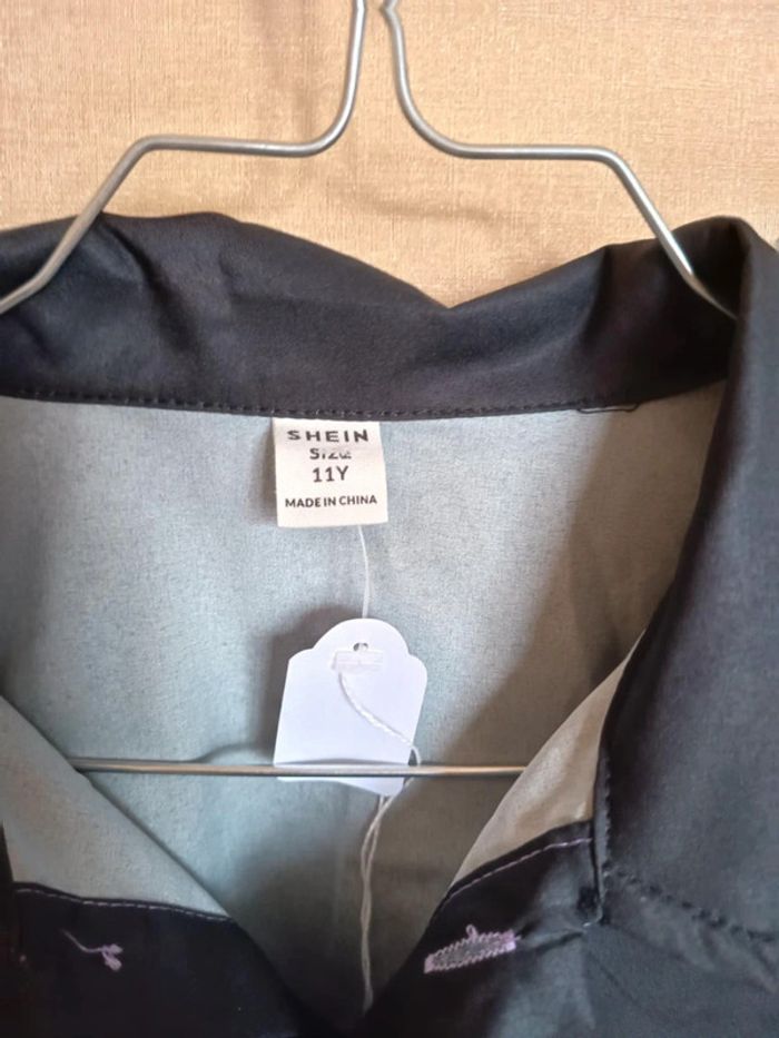 Chemise manches longues tissu satiné. Marque shein. - photo numéro 3