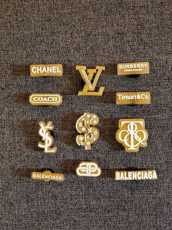 Jibbitz/PinsCrocs/Charms