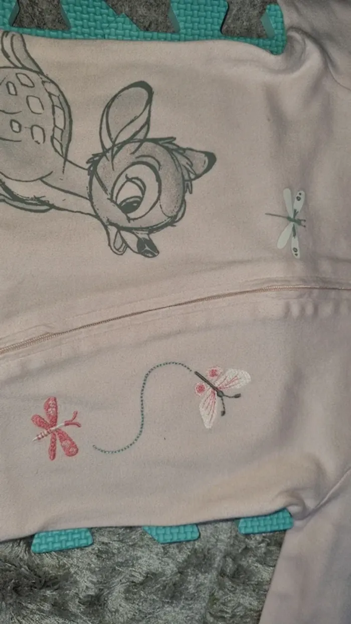 Pyjama léger Disney 0/3 mois en très bon état - photo numéro 4