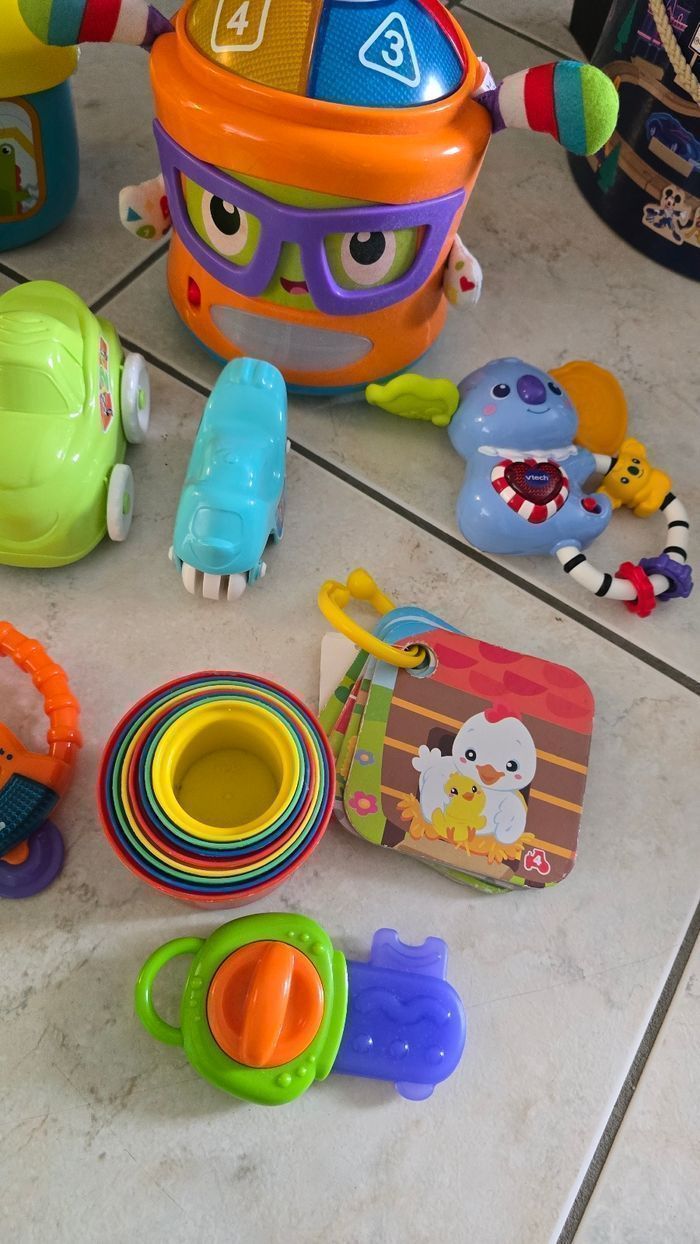 💙🩷🥰😍🤩🤩 joli Lot jeux bébé 🤩😍🥰💙🩷 - photo numéro 3