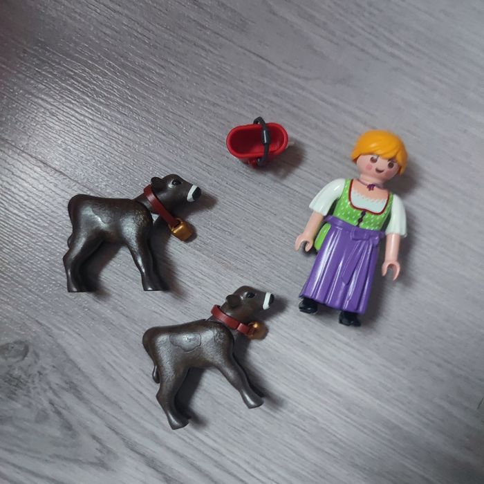 Playmobil 4778 agricultrice avec veaux complet