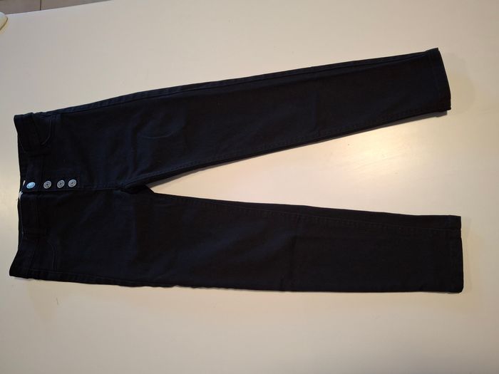 Vend ces 2 jeans Jennyfer taille 30 - photo numéro 5