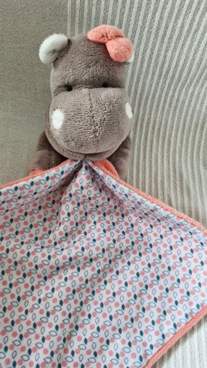 Doudou avec mouchoir  hippopotame  rose Babynat - photo numéro 2