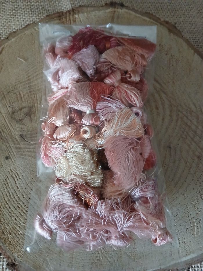 Lot de 50 glands pompons rose saumon - photo numéro 3