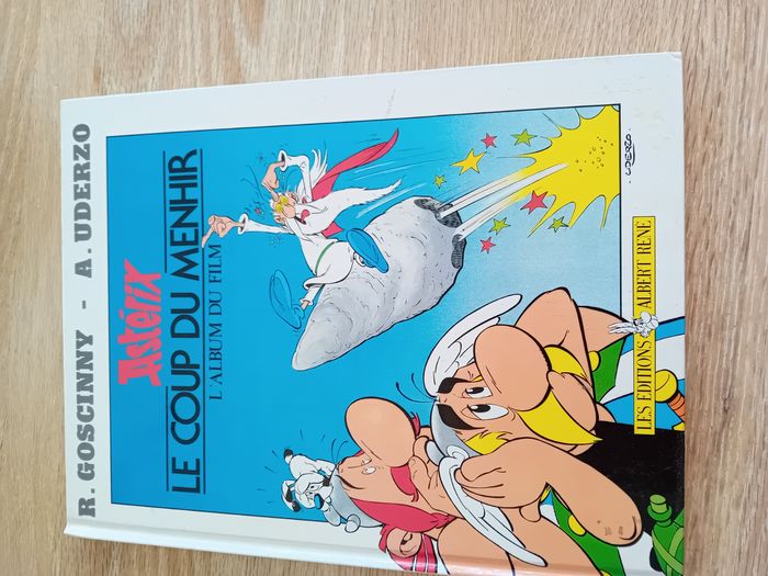 Astérix - Le coup du Menhir L'album du film 1989- Bon état