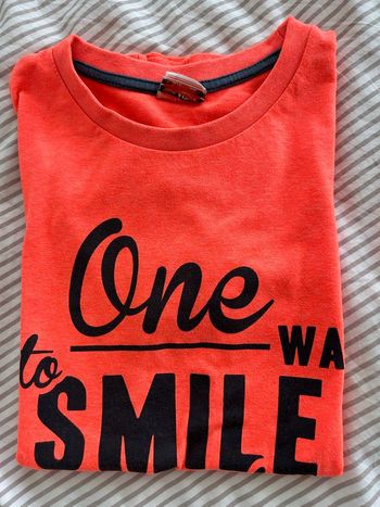 T-shirt tape à l’œil