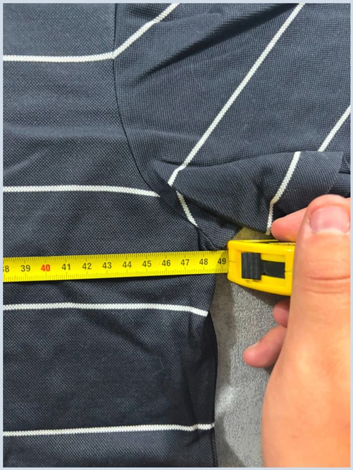 Polo Lacoste Vintage noir avec rayure blanche Taille S - photo numéro 10