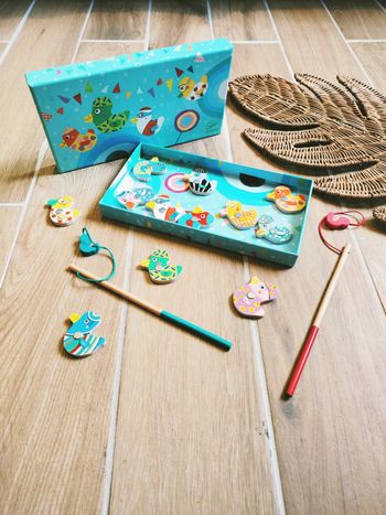 🦆Coffret Pêche à la ligne magnétique avec petits canards en bois marque Djeco