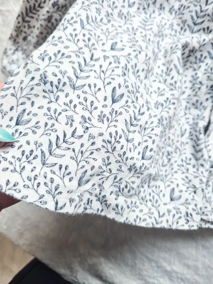 Chemise à motifs feuilles 
12 mois
Cyrillus - photo numéro 3