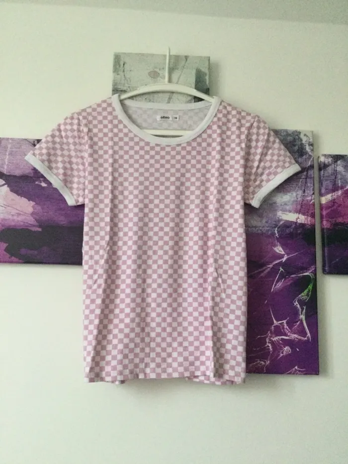 T shirt parme à carreaux taille 16 ans
