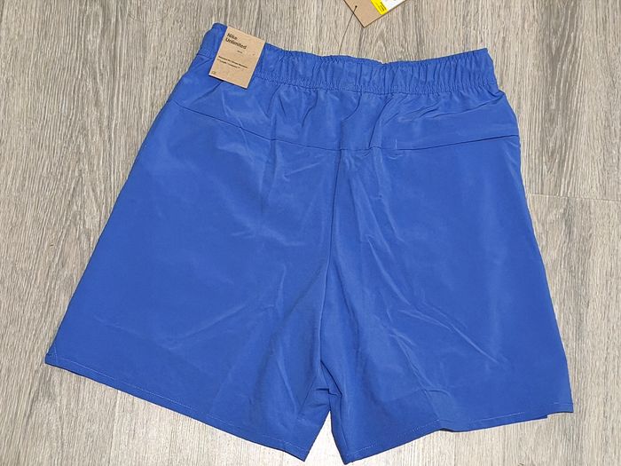 Emsemble short t-shirt Nike neuf taille s et authentique - photo numéro 5