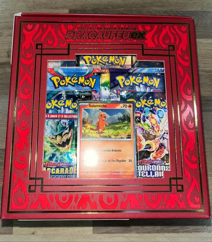 Coffret Pokémon collection super premium dracaufeu - photo numéro 4