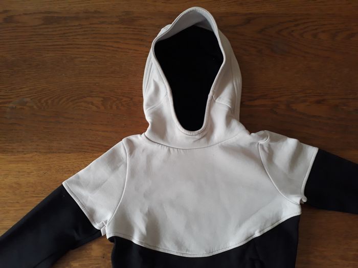 Sweat a capuche noir et rose 7 ans Decathlon - photo numéro 3