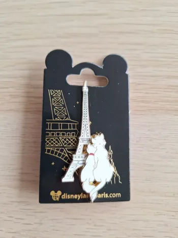 Pin’s Disney Aristochats Duchesse et O’Malley – Tour Eiffel – Disneyland Paris
